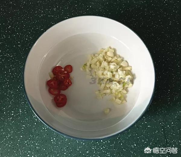 蒜蓉茼蒿的做法大全家常炒菜（茼蒿的做法大全家常炒菜视频）-第4张图片