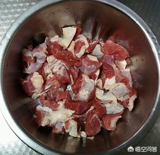 牛肉炖柿子的家常做法视频窍门（熟牛肉炖柿子的家常做法）-第5张图片