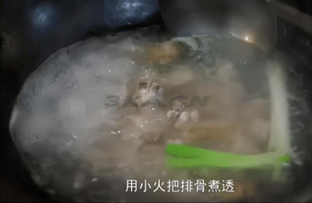 糖醋排骨的简单做法步骤（糖醋排骨的制作过程）-第4张图片