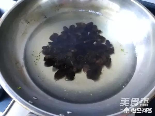 西兰花炒虾仁的家常做法（西兰花炒虾仁怎么做好吃又简单）-第7张图片